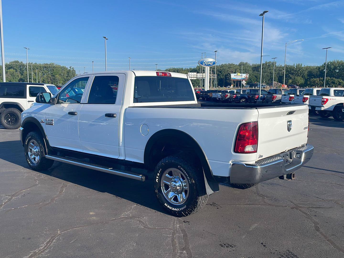 Used 2014 RAM 2500 Tradesman w/ Chrome Appearance Group AWD/4WD image 3