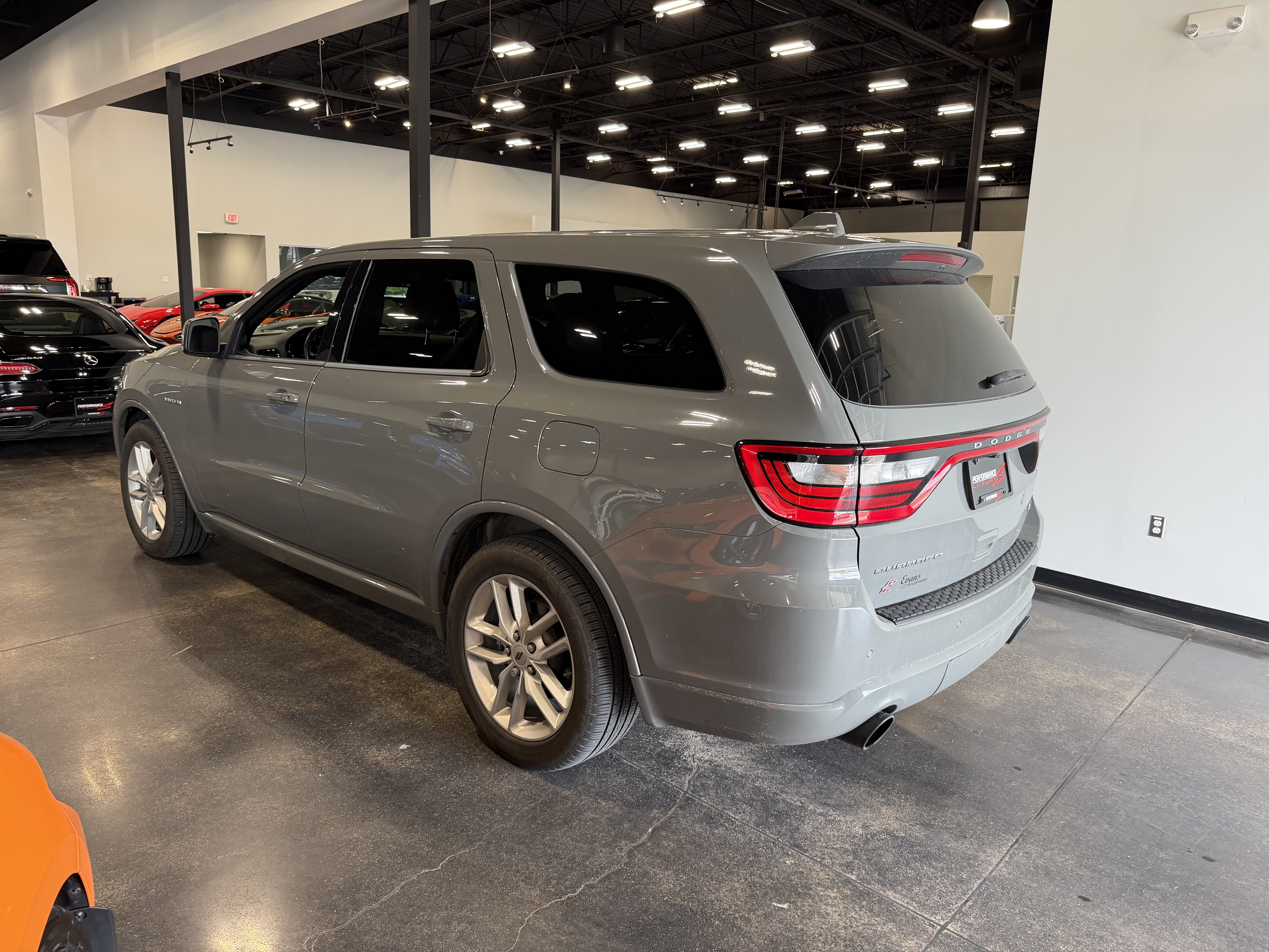 Used 2022 Dodge Durango R/T AWD/4WD image 3