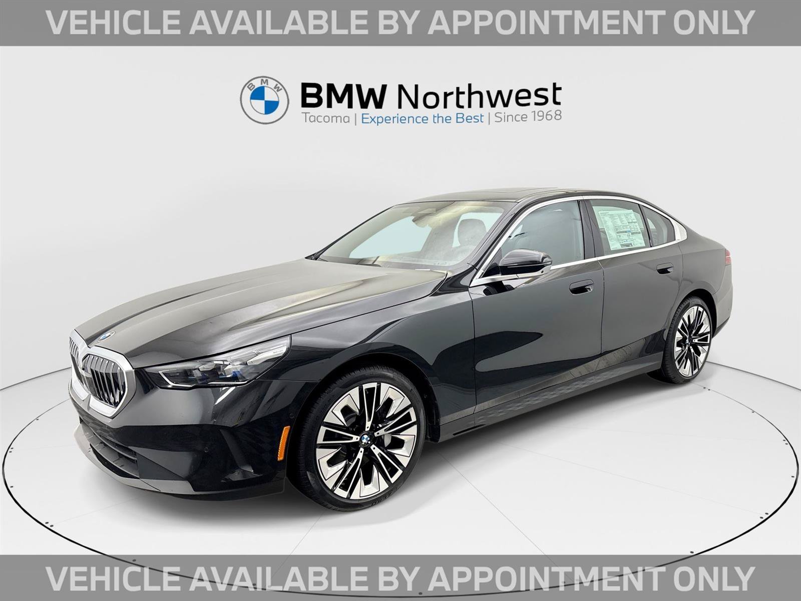 Used 2026 BMW 530i xDrive w/ Premium Package AWD/4WD image 1