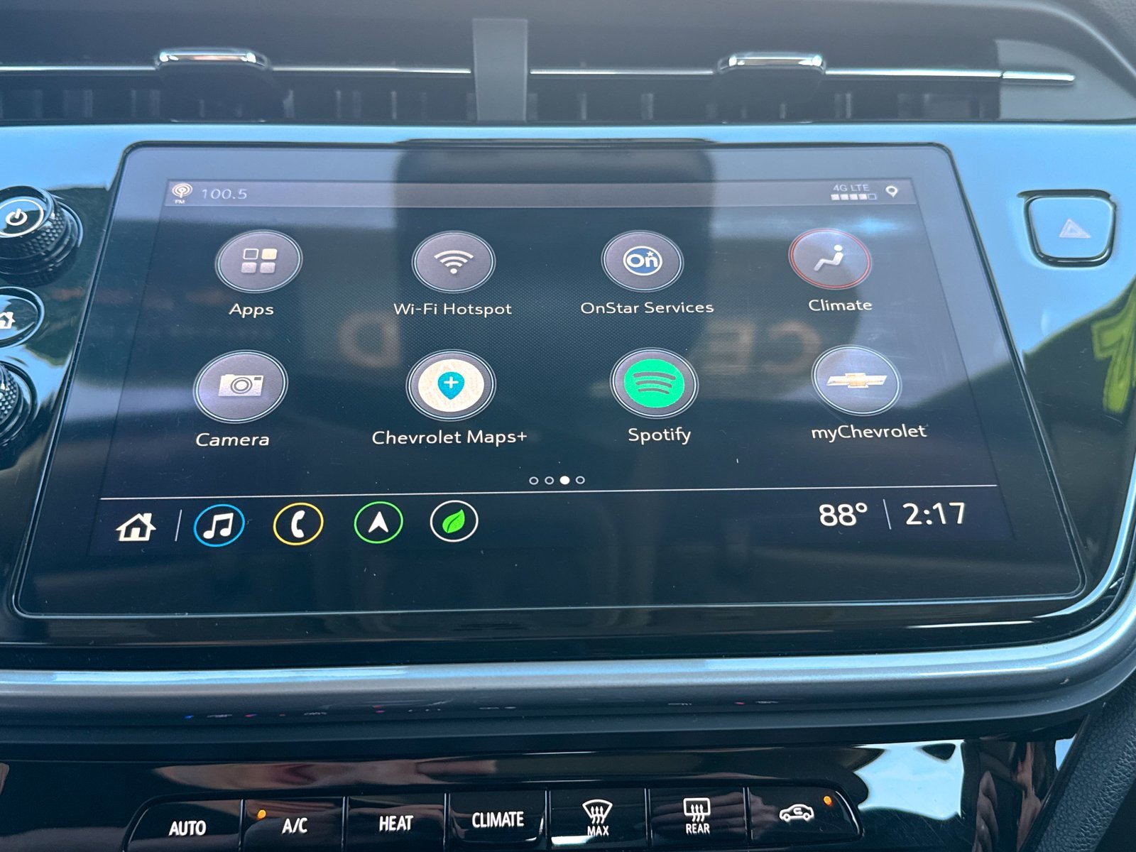 Used 2022 Chevrolet Bolt EUV Premier w/ Launch Edition image 31