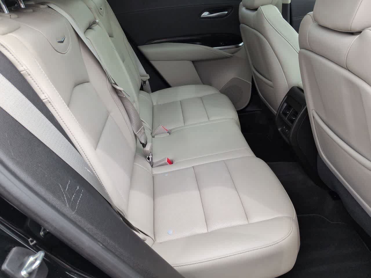 Used 2023 Cadillac XT4 Premium Luxury AWD/4WD image 21