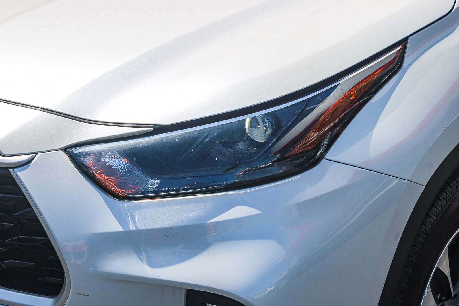 Used 2022 Toyota Highlander XLE FWD image 5