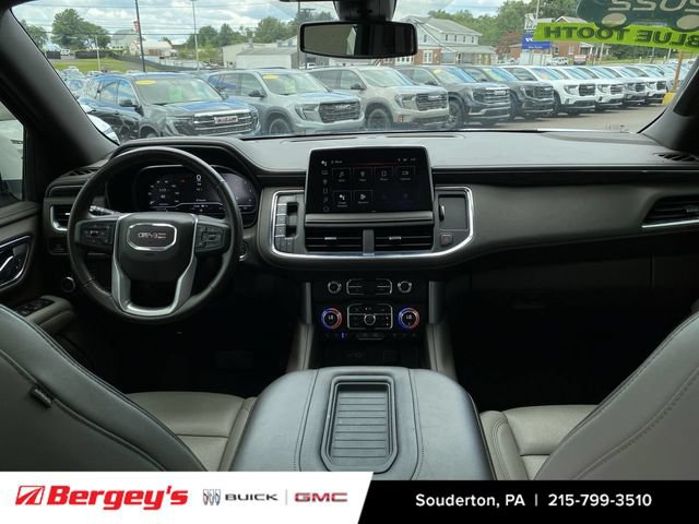 Certified 2022 GMC Yukon XL SLT w/ SLT Premium Package AWD/4WD image 24