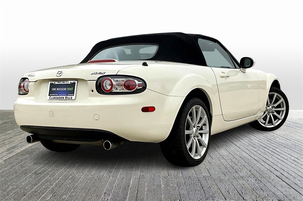 Used 2008 MAZDA MX-5 Miata Touring image 9