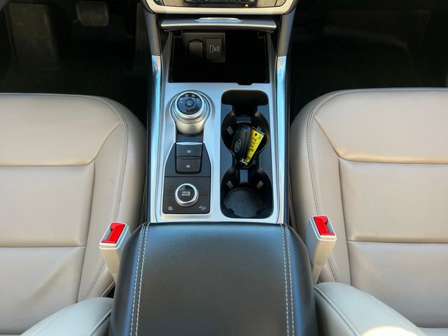 Certified 2022 Ford Explorer XLT w/ Equipment Group 202A image 17