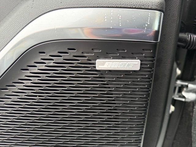 Used 2025 GMC Acadia Elevation image 11