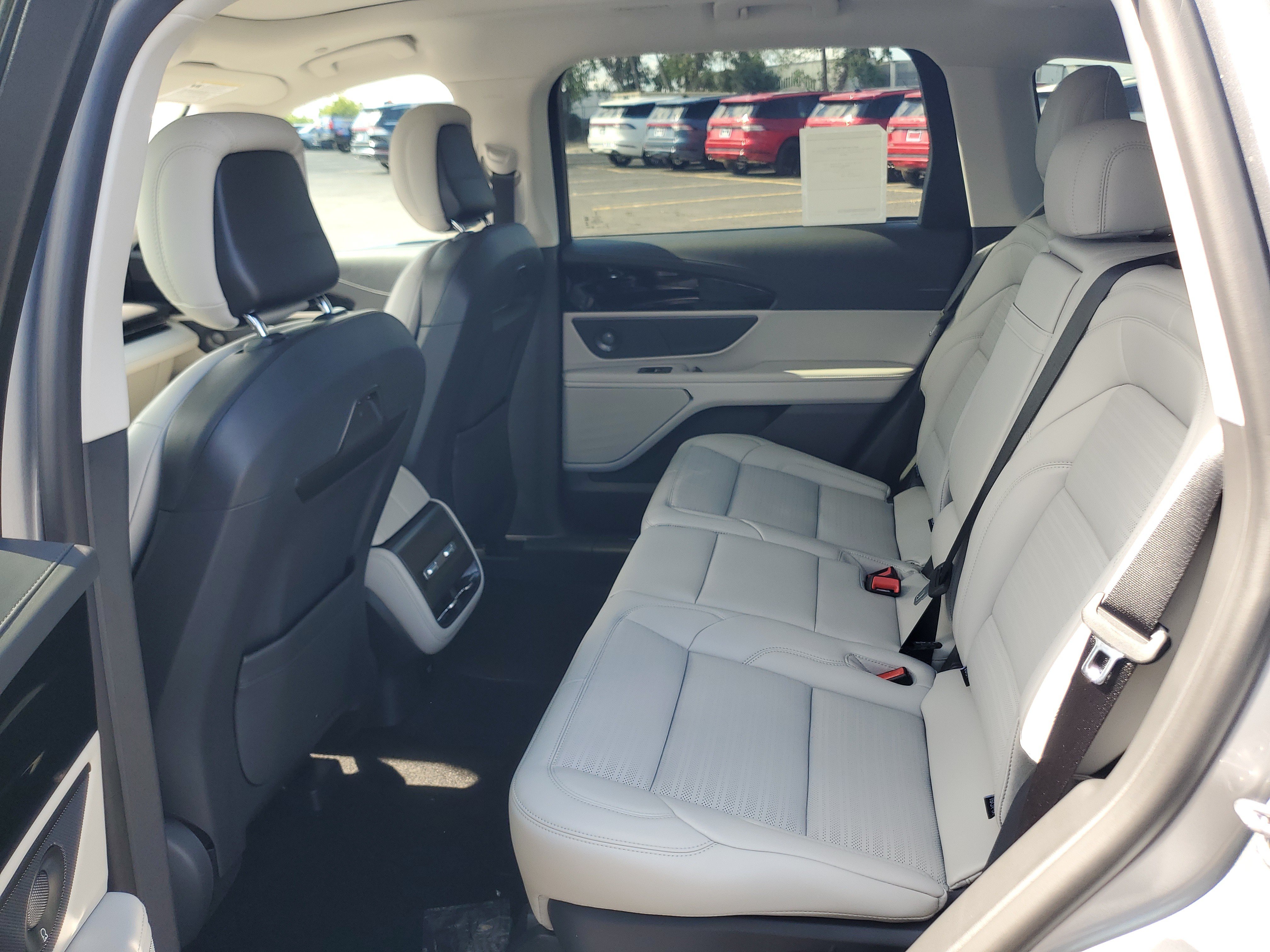 New 2026 Lincoln Nautilus Reserve w/ Jet Appearance Package AWD/4WD image 28