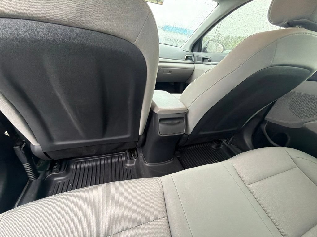 Used 2017 Hyundai Elantra SE FWD image 10