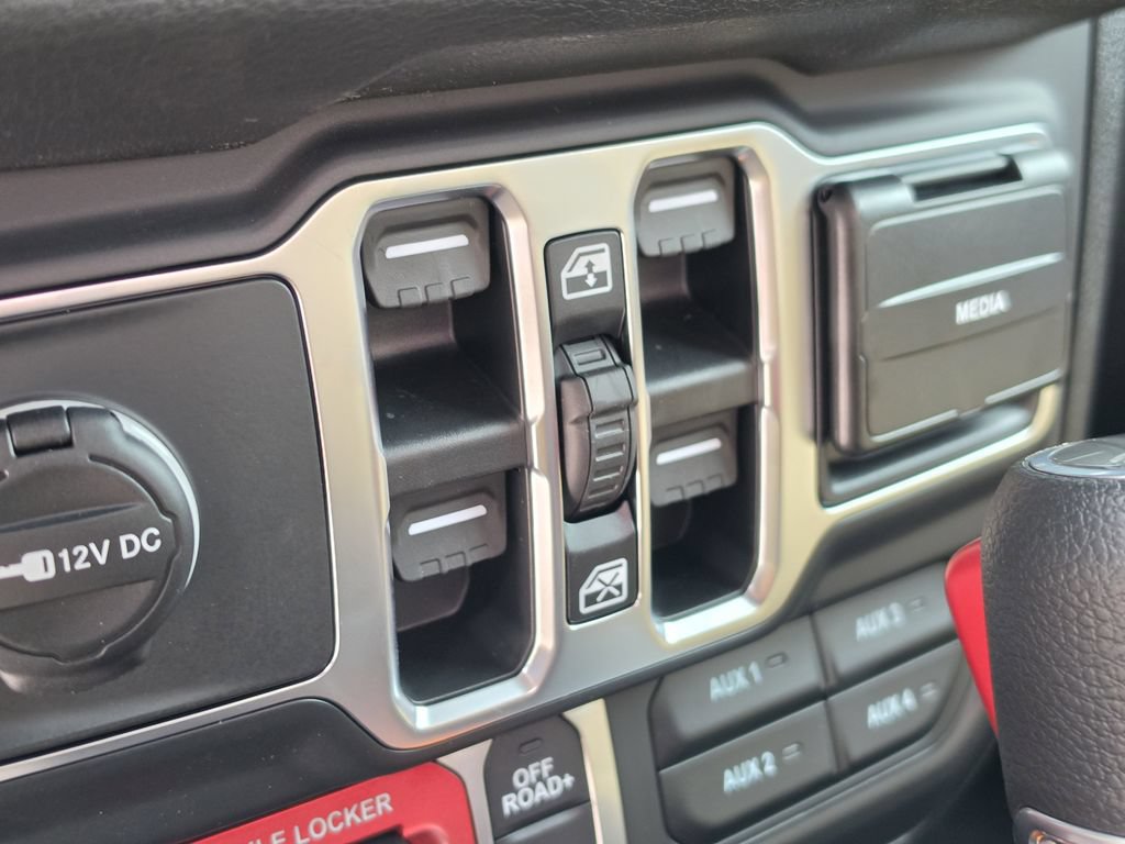 New 2026 Jeep Gladiator Willys AWD/4WD image 18