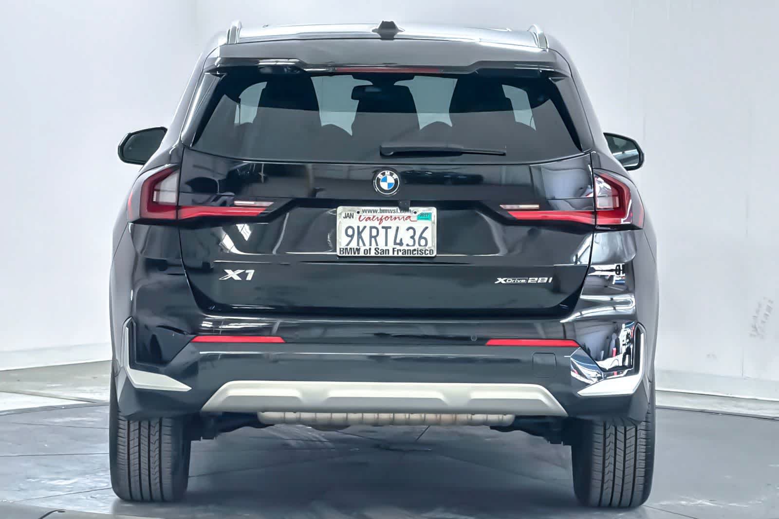 Used 2023 BMW X1 xDrive28i w/ Premium Package AWD/4WD image 7