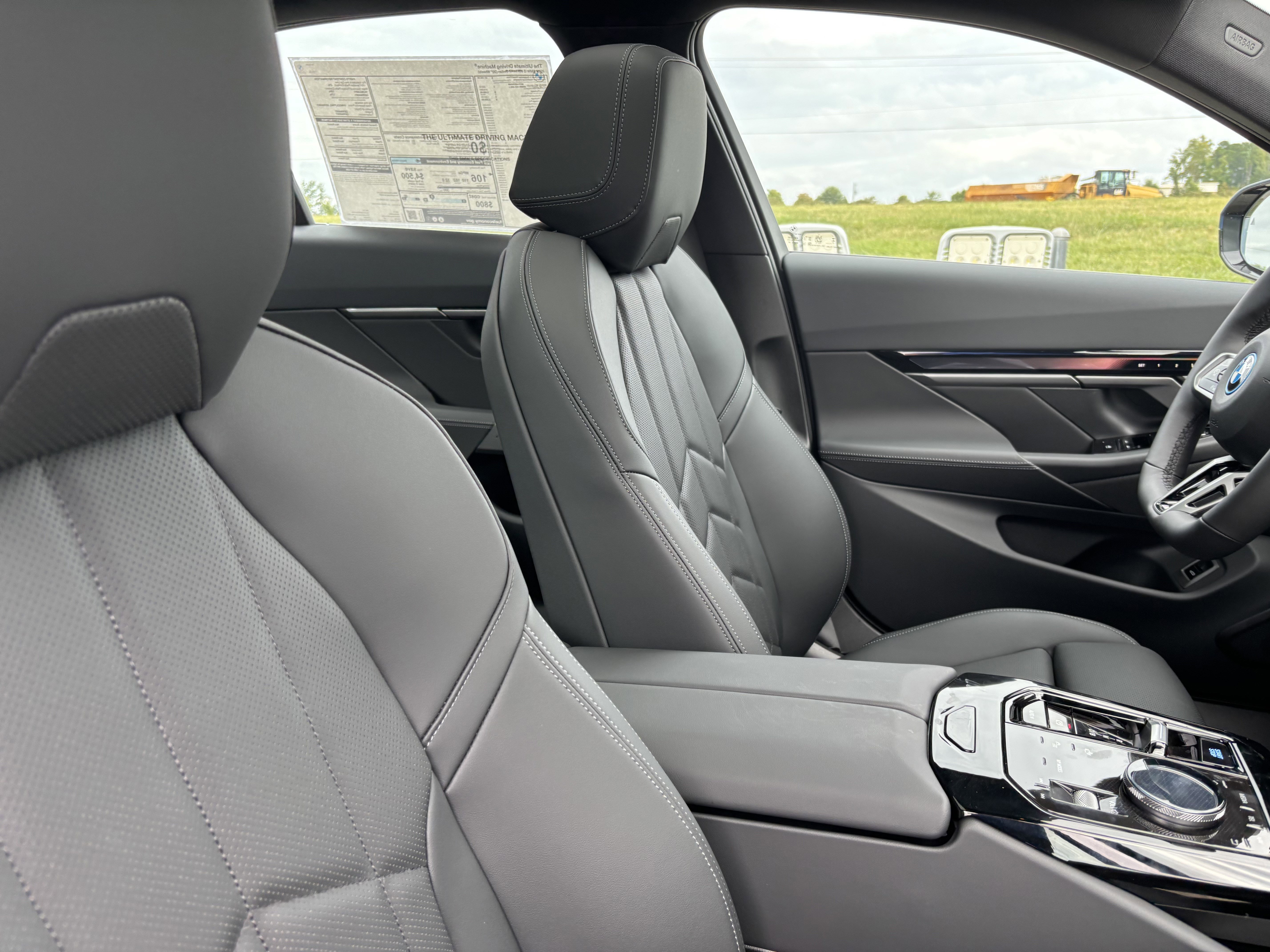 Used 2026 BMW i5 eDrive40 w/ M Sport Package image 21