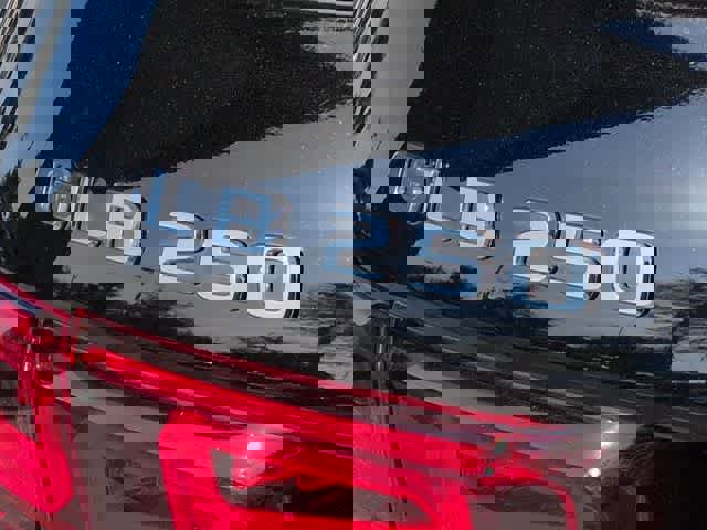 Used 2022 Mercedes-Benz GLB 250 image 13