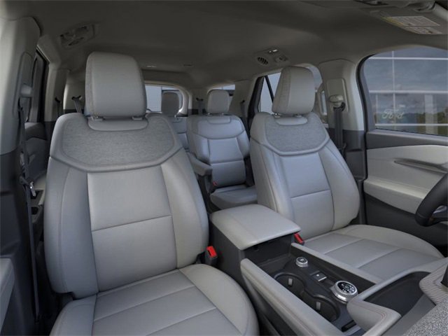 New 2025 Ford Explorer Active image 10