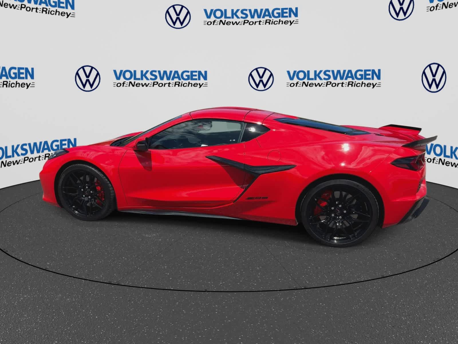 Used 2024 Chevrolet Corvette Z06 RWD image 5