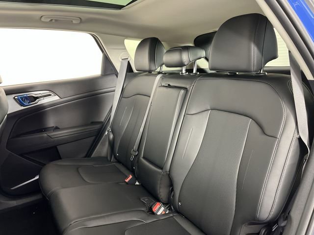 Certified 2026 Kia Sportage EX w/ EX Panorama Roof Package image 21