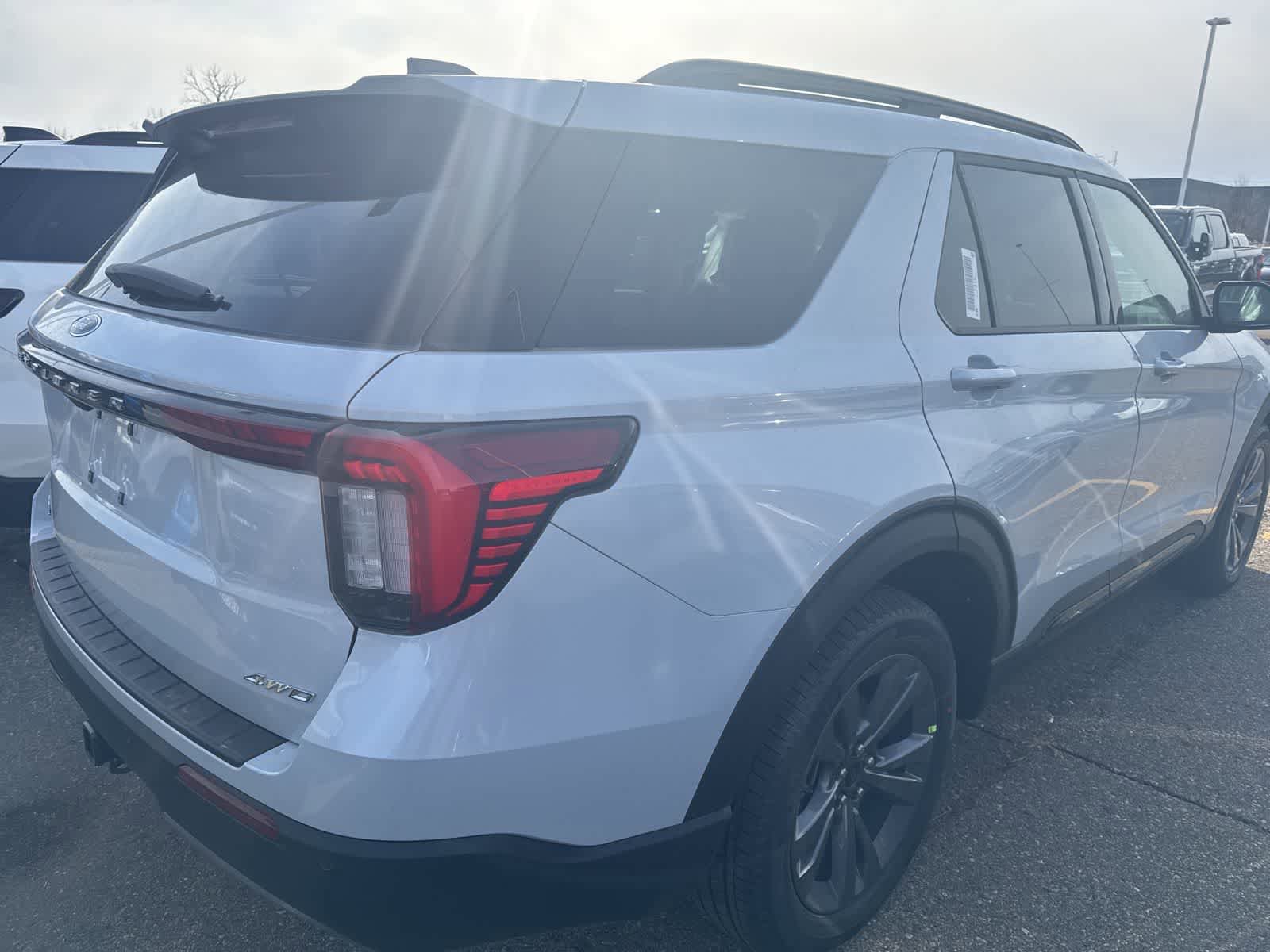 New 2026 Ford Explorer Active w/ Active Comfort Package AWD/4WD image 24