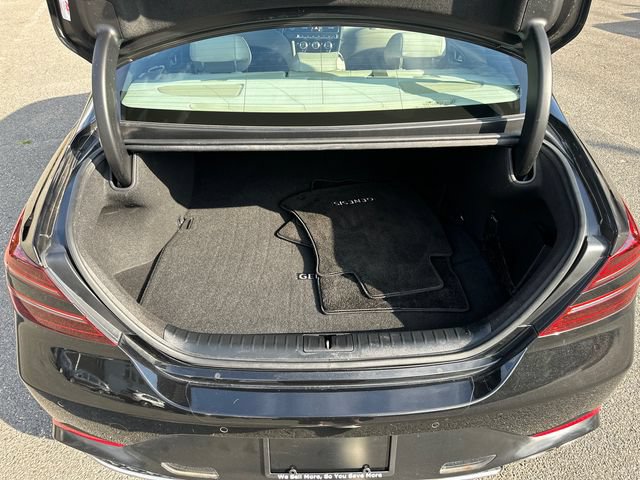 Used 2022 Genesis G70 2.0T w/ Prestige Package RWD image 13