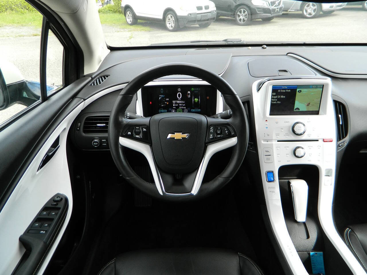 Used 2012 Chevrolet Volt Premium w/ Premium Trim Package image 15