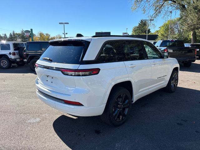 New 2027 Jeep Grand Cherokee Limited AWD/4WD image 28