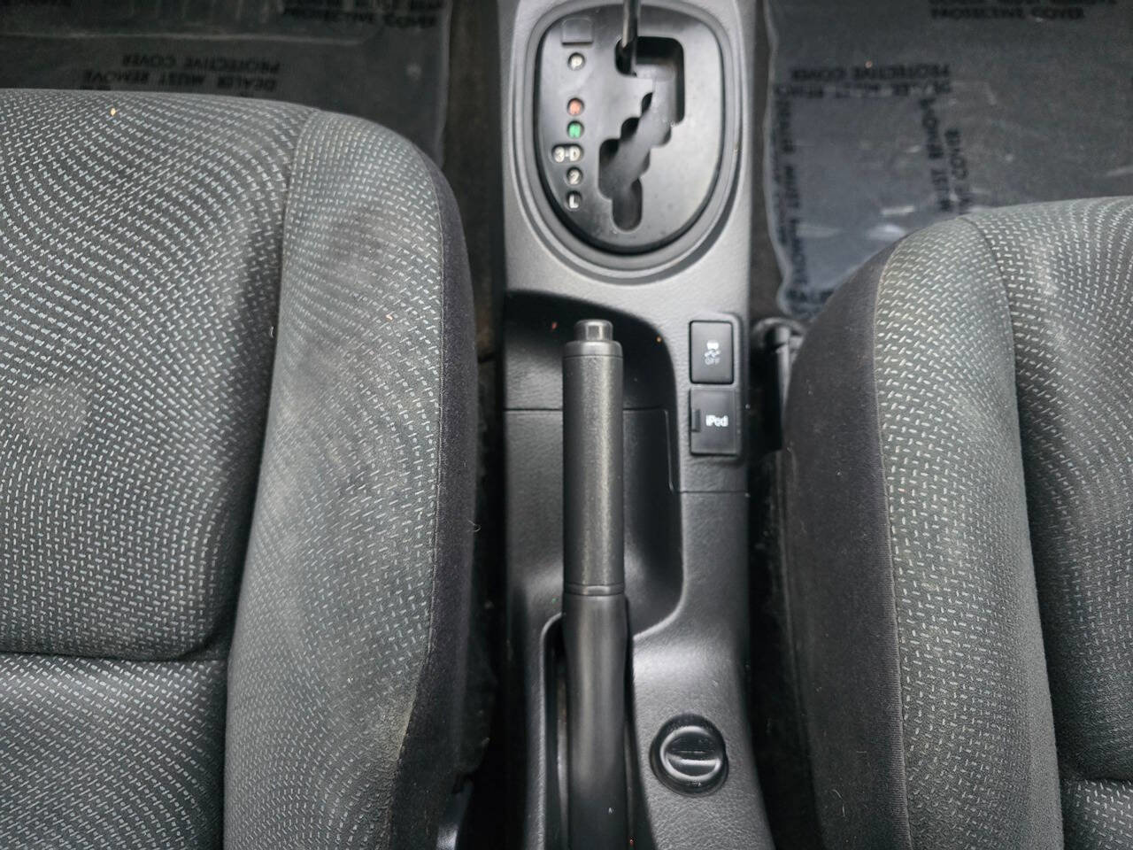 Used 2012 Toyota Yaris Sedan image 31