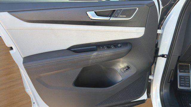 Used 2026 Volkswagen Atlas Cross Sport SEL Premium R-Line image 22