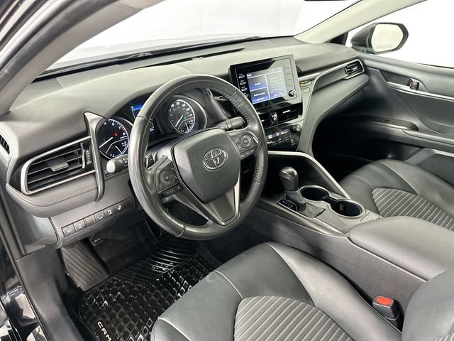 Used 2024 Toyota Camry SE FWD image 18