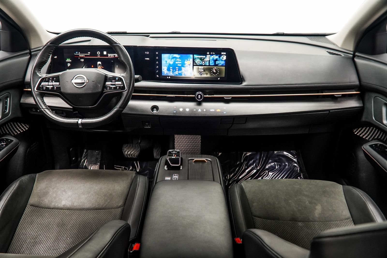 Used 2023 Nissan Ariya AWD image 6