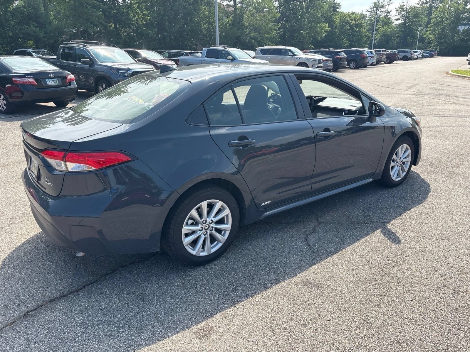 Used 2025 Toyota Corolla LE w/ LE Premium Package AWD/4WD image 16
