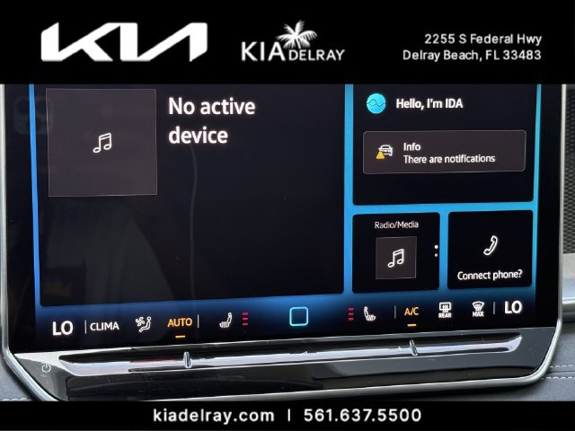Used 2025 Volkswagen Tiguan SE FWD image 19