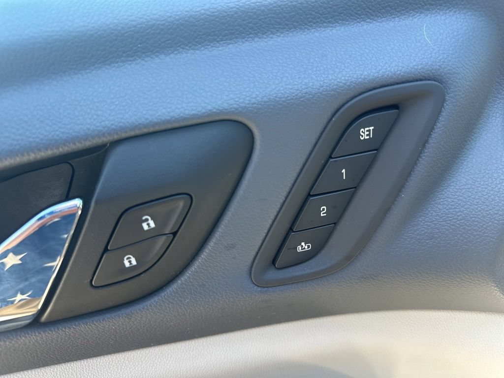 Used 2022 GMC Acadia Denali FWD image 16