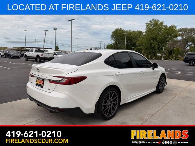 Used 2025 Toyota Camry SE FWD image 10