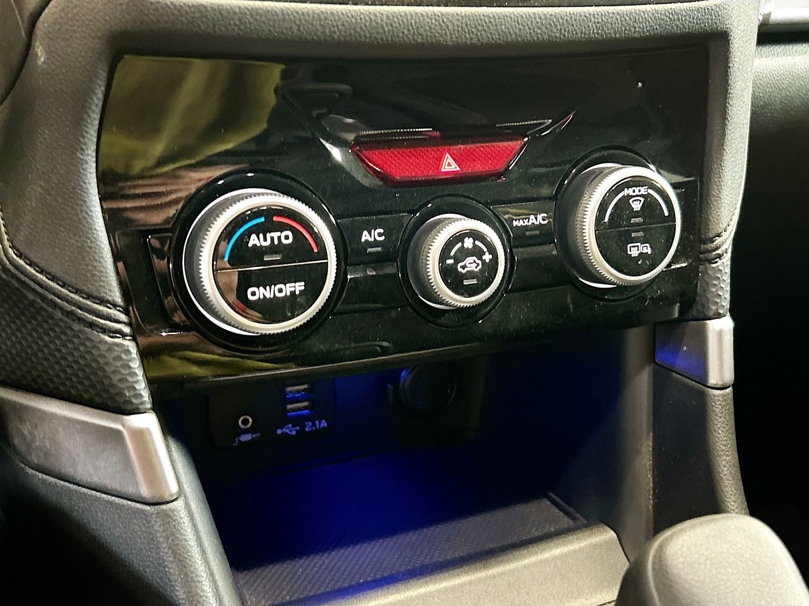 Used 2023 Subaru Forester Premium w/ Popular Package #2 image 15