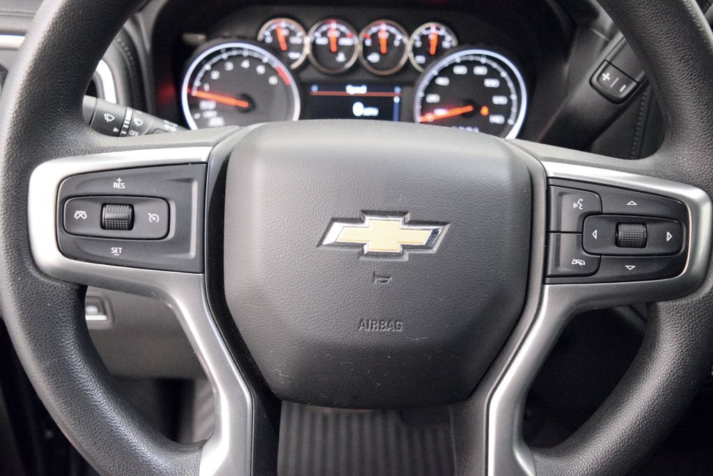 Used 2020 Chevrolet Silverado 1500 LT AWD/4WD image 26