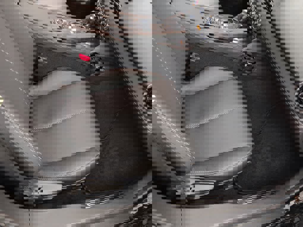 Used 2025 MAZDA MX-5 Miata RF Grand Touring image 15