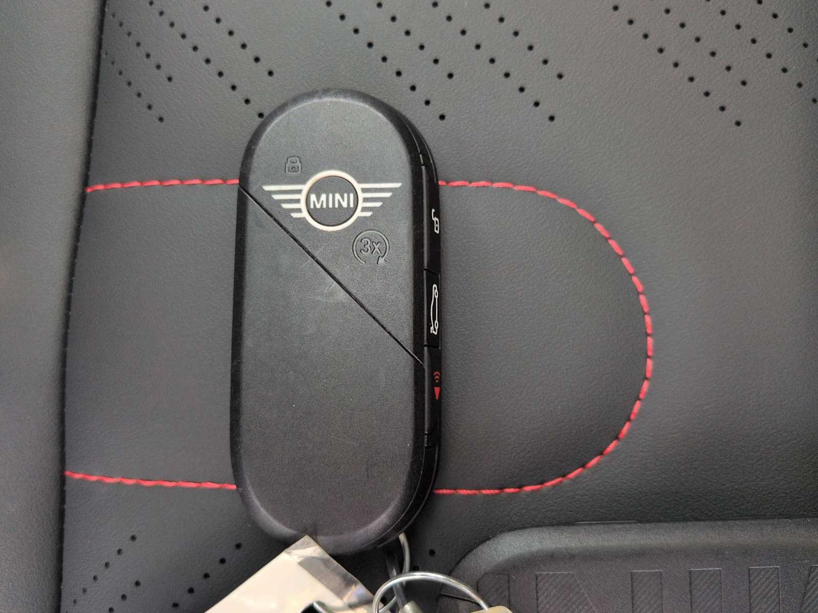 Certified 2025 MINI Cooper S FWD image 37