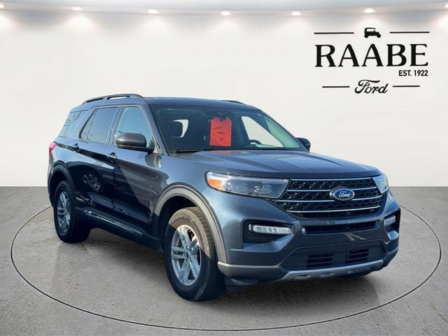 Used 2024 Ford Explorer XLT w/ Equipment Group 202A AWD/4WD image 5