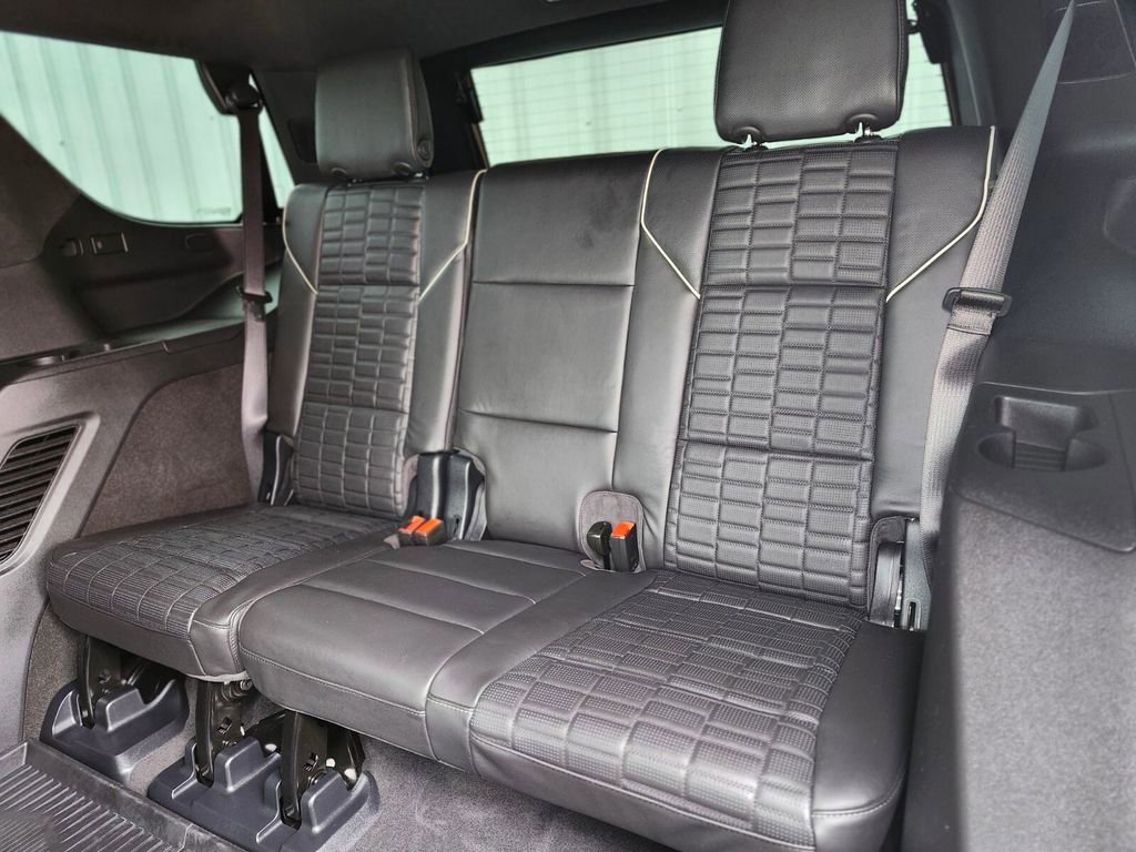 Used 2025 Cadillac Escalade V w/ LPO, Floor Liner Package AWD/4WD image 17