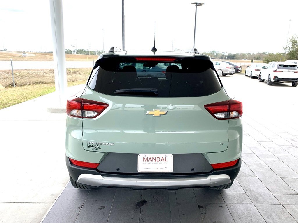 Used 2025 Chevrolet TrailBlazer LT w/ Convenience Package image 6