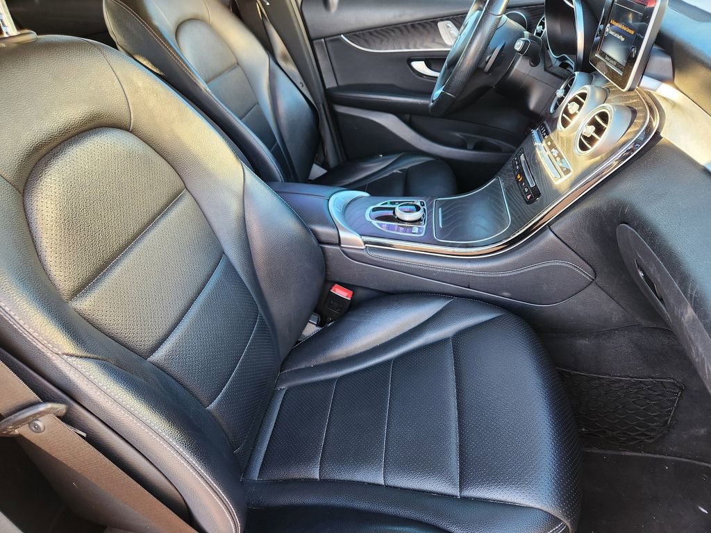 Used 2018 Mercedes-Benz GLC 300 image 9