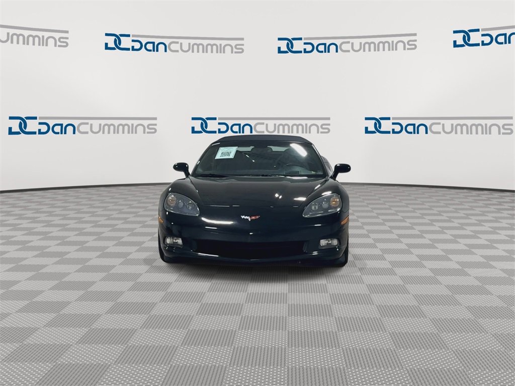 Used 2007 Chevrolet Corvette Convertible w/ Preferred Equipment Group image 3
