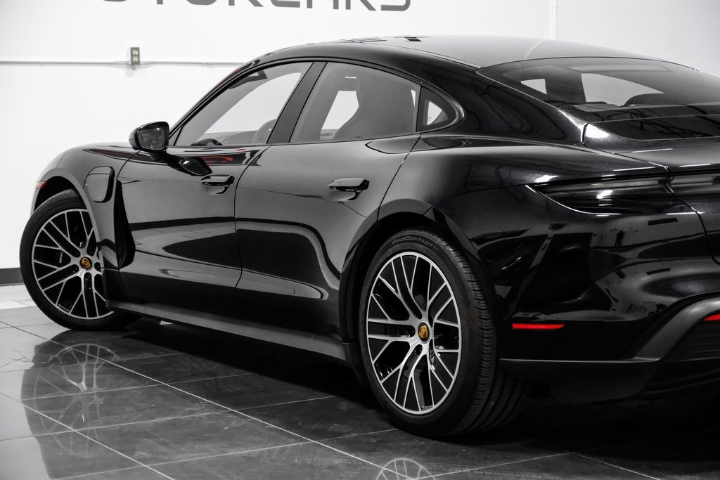 Used 2023 Porsche Taycan w/ Premium Package image 19