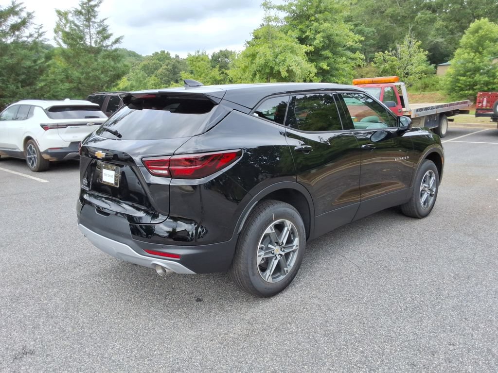 New 2026 Chevrolet Blazer LT FWD image 5