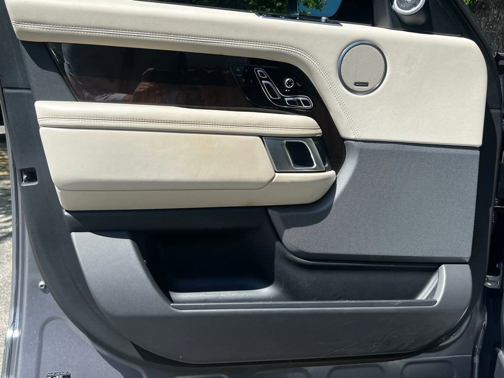 Used 2020 Land Rover Range Rover HSE AWD/4WD image 9