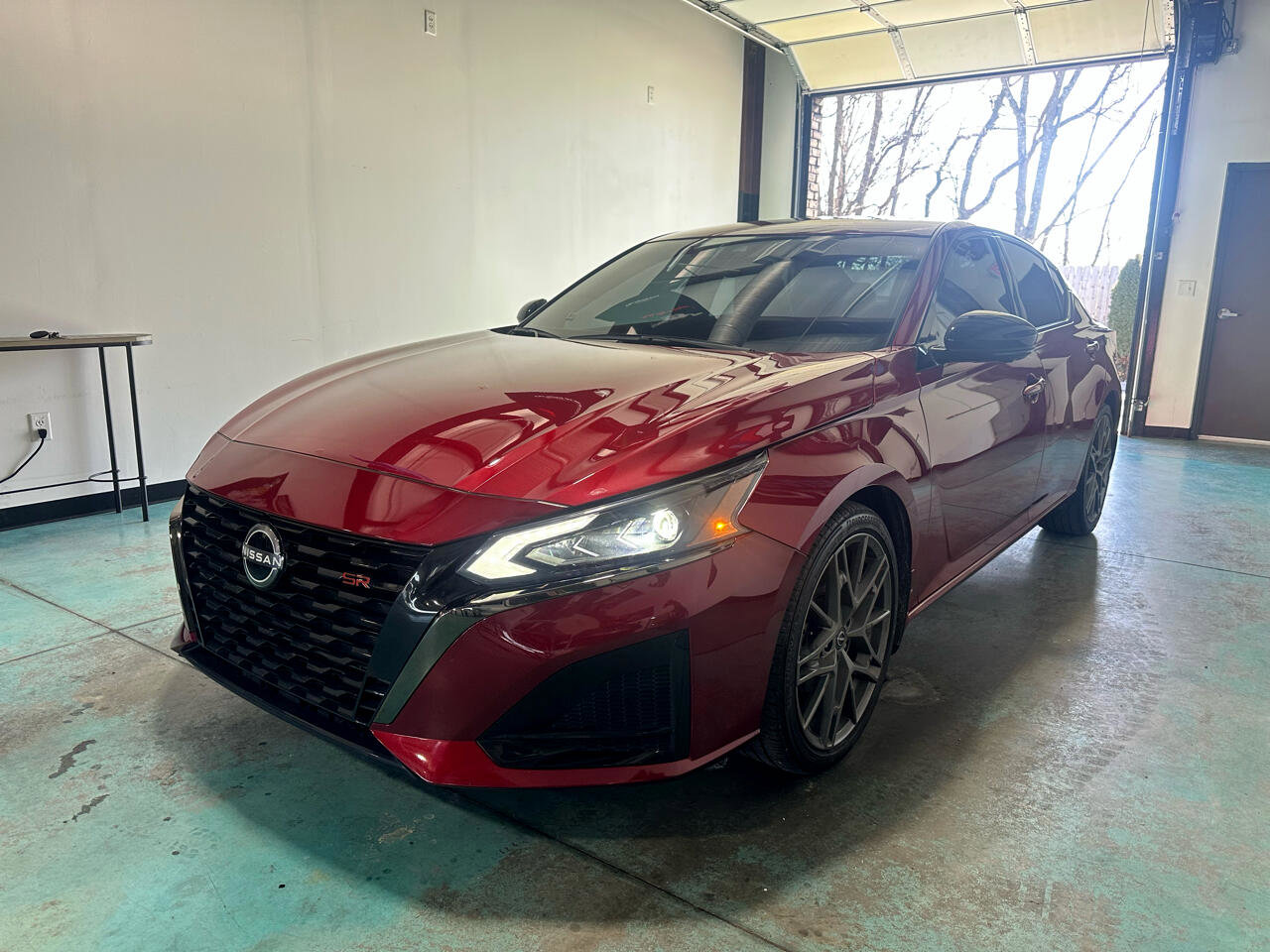 Used 2023 Nissan Altima 2.0 SR image 3