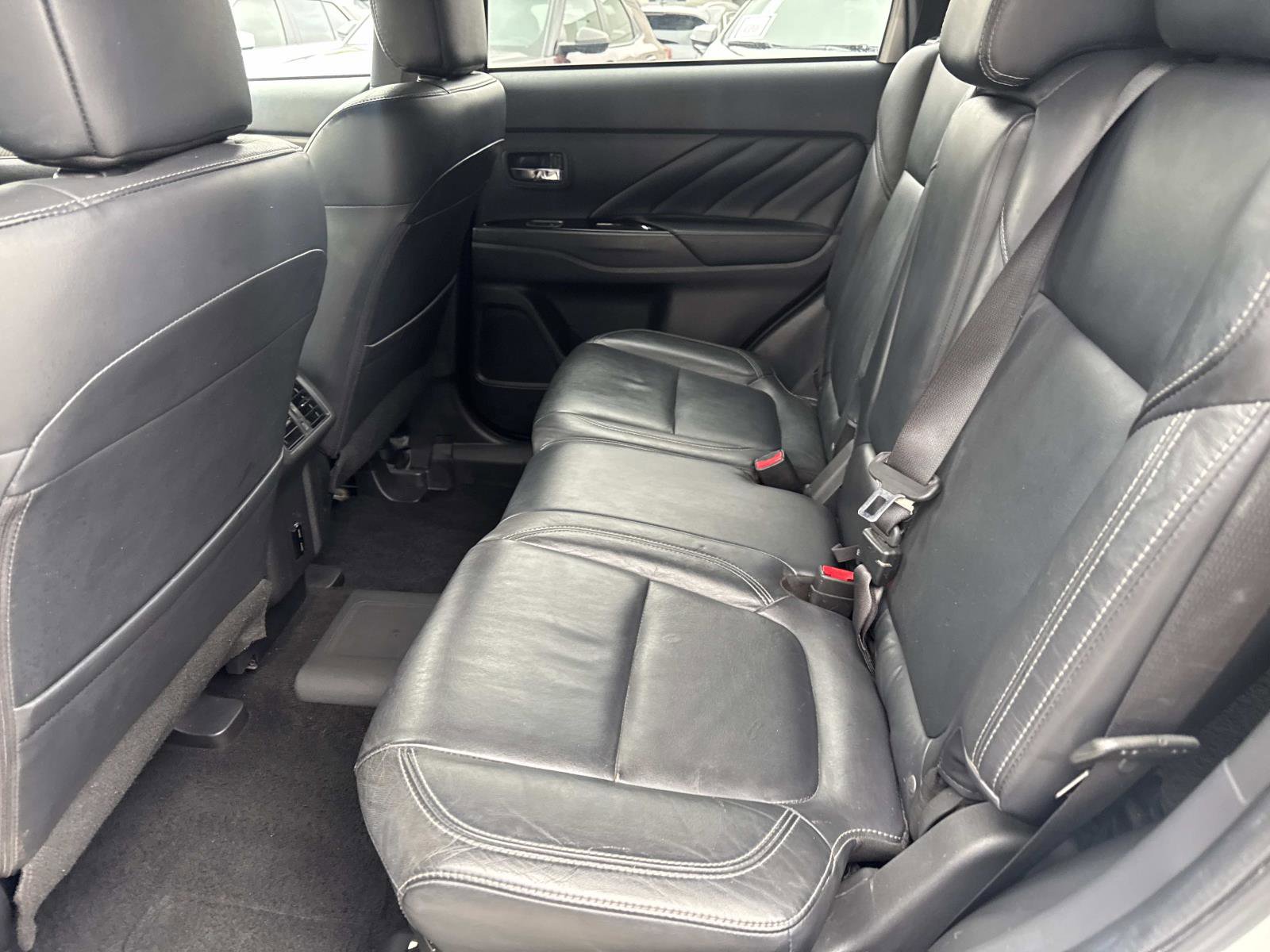 Used 2022 Mitsubishi Outlander GT image 11