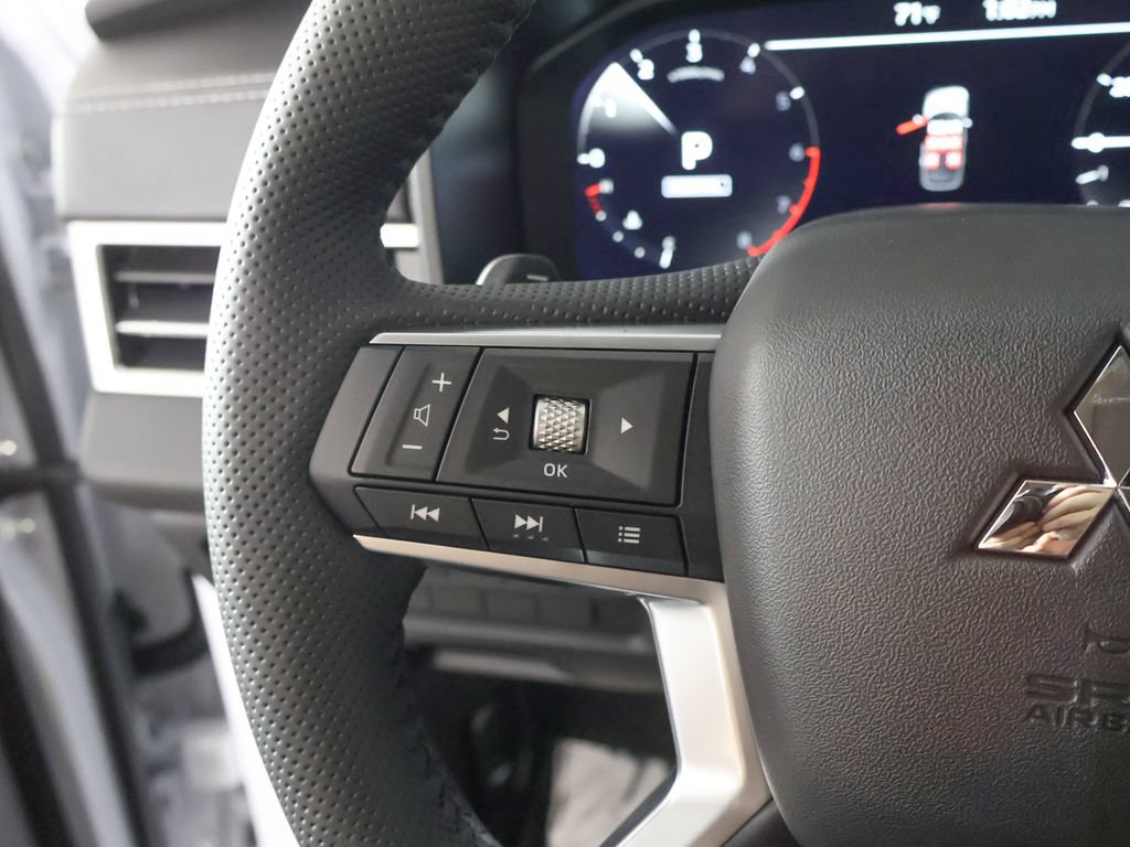 New 2026 Mitsubishi Outlander SE AWD/4WD image 41