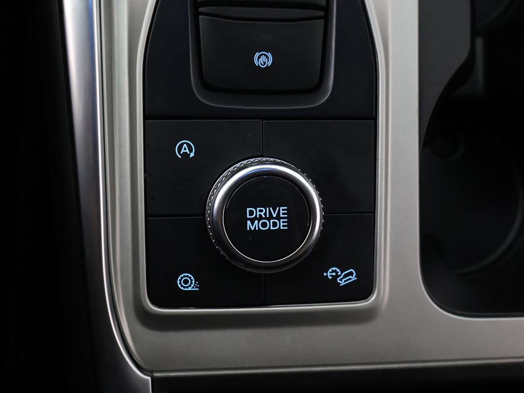 Used 2024 Ford Explorer XLT w/ Equipment Group 202A AWD/4WD image 55