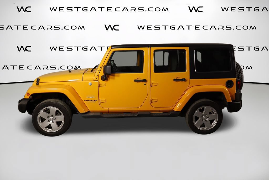 Used 2012 Jeep Wrangler Unlimited Sahara w/ Dual Top Group AWD/4WD image 5