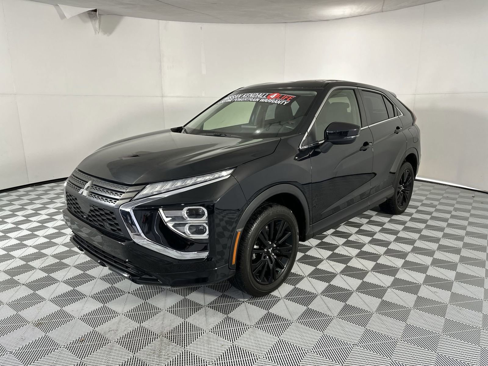Used 2024 Mitsubishi Eclipse Cross LE image 4