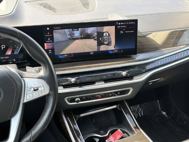 Used 2023 BMW X7 xDrive40i w/ Premium Package AWD/4WD image 9